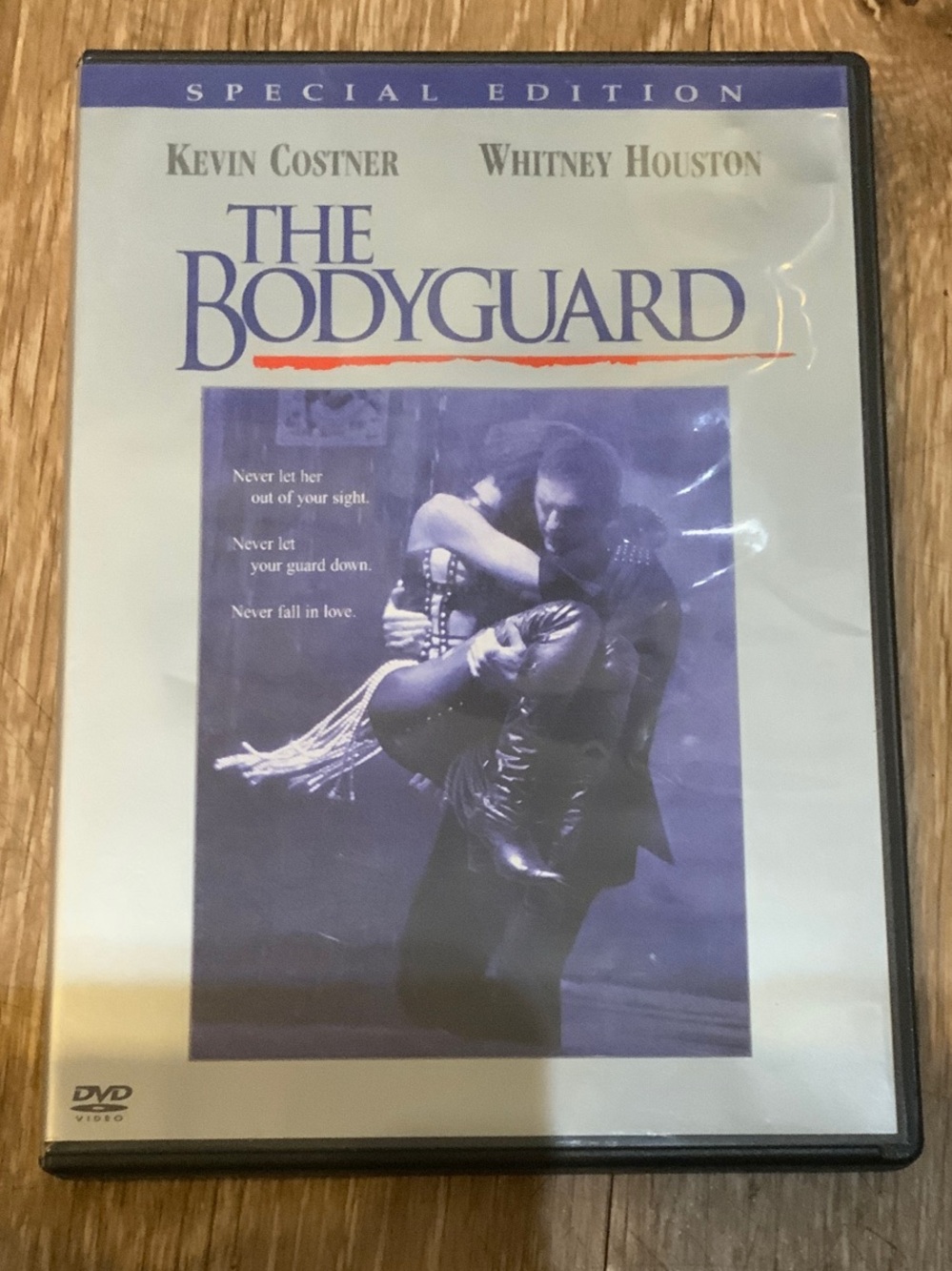 The Bodyguard Special Edition DVD - White & Blue Cover